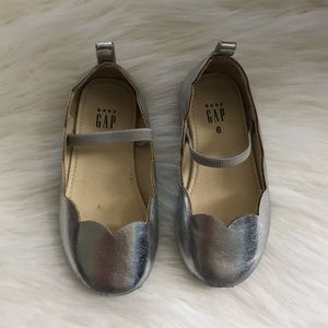 Baby girl silver ballet flats
